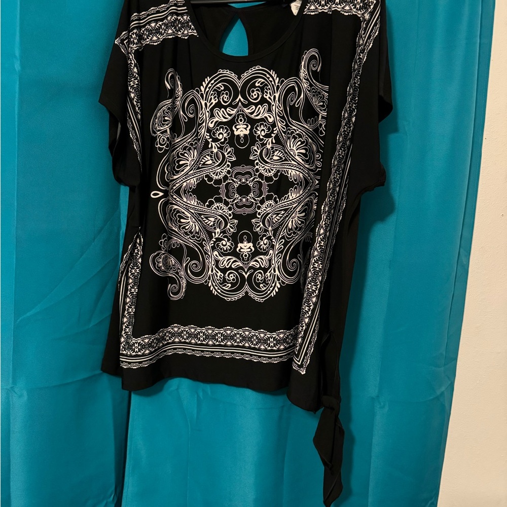 Women’s Dressy Blouse